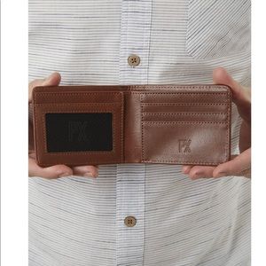 NWT Evan Vegan Wallet